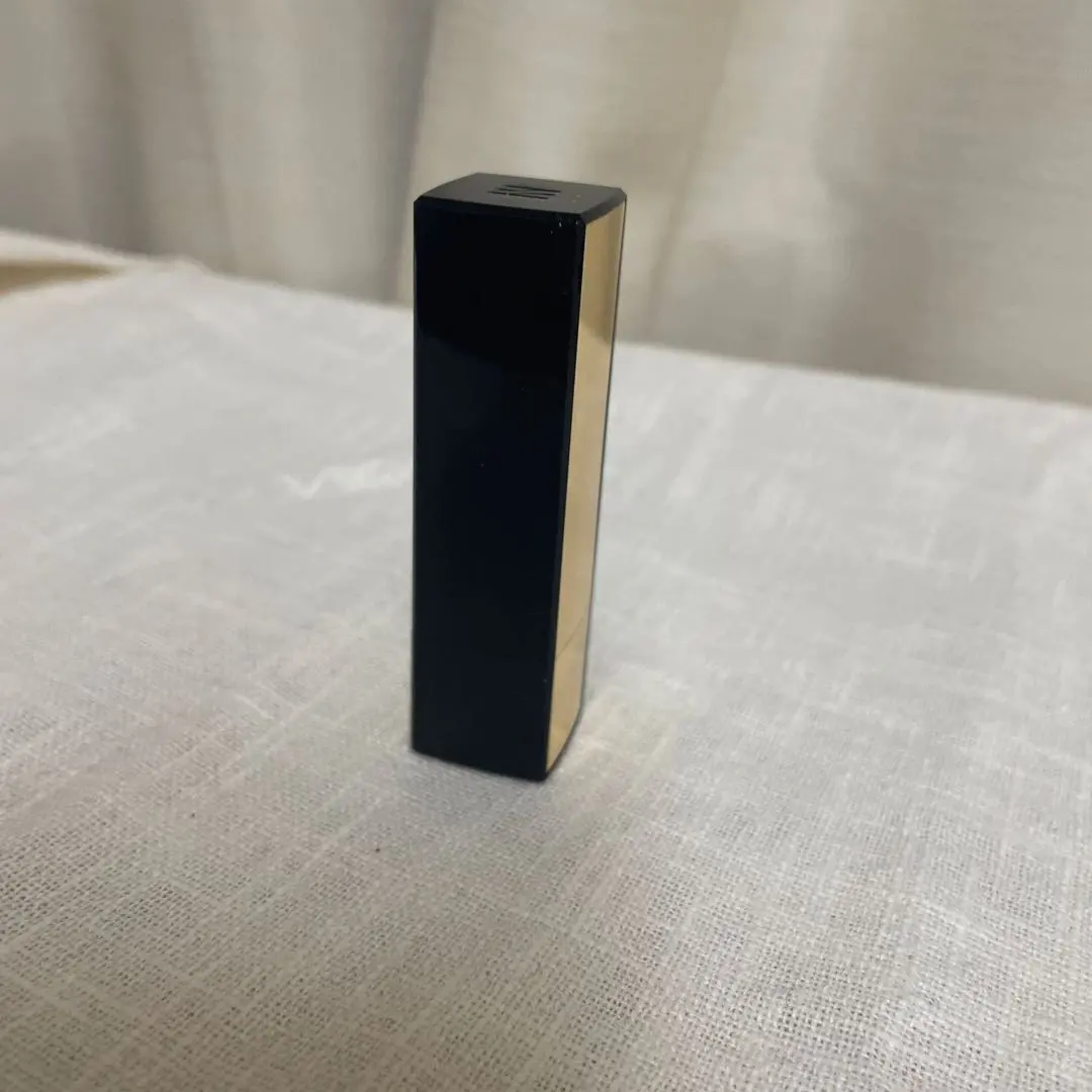 Thumbnail of HERA Rouge Classy 437 Pink Allure