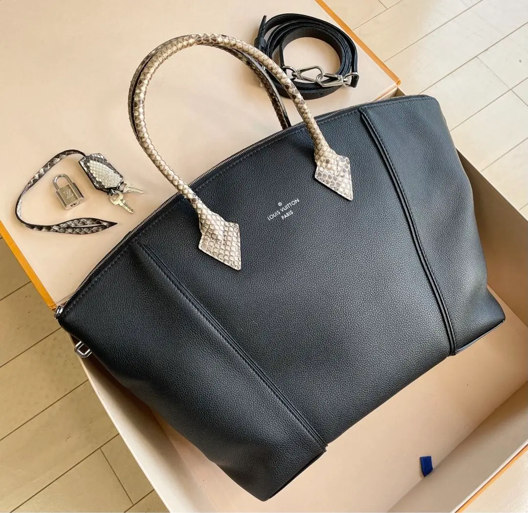 2025年最新】louis vuitton lockitの人気アイテム - メルカリ 2025年最新】louis vuitton lockitの人気アイテム - メルカリ