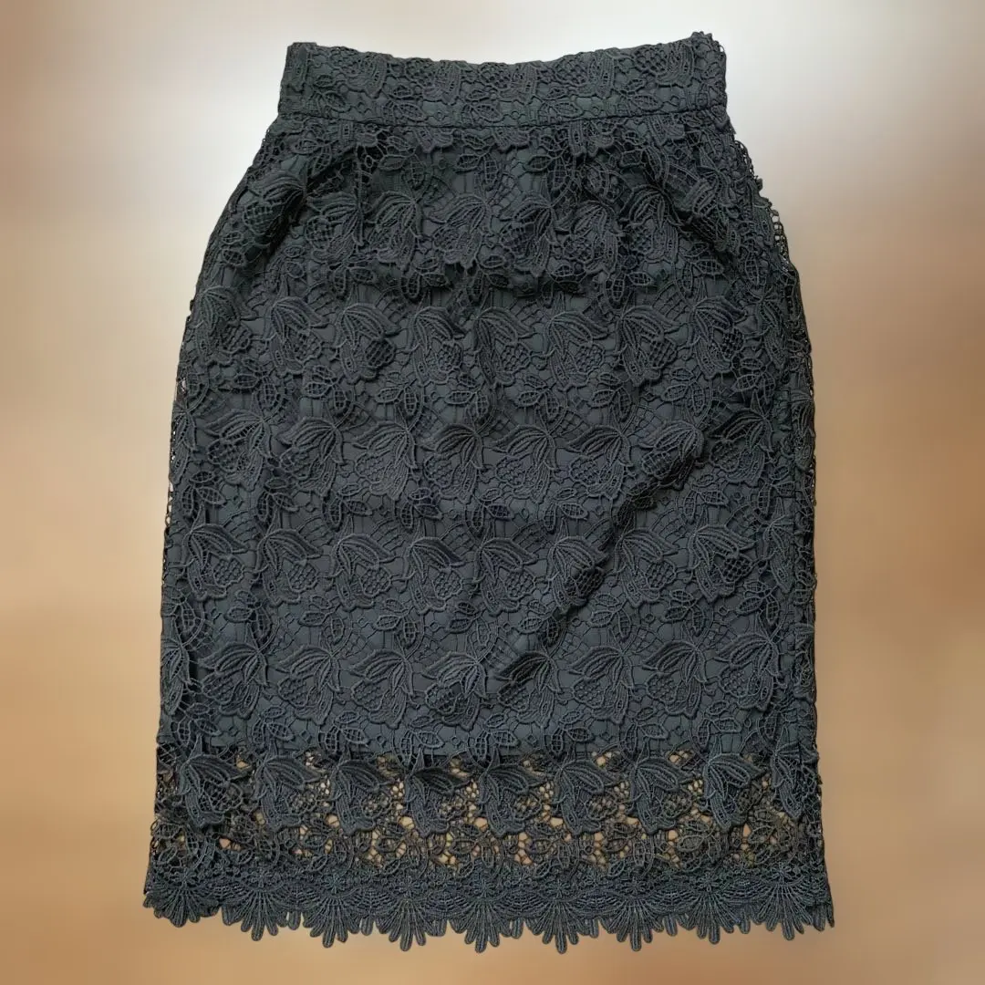 Thumbnail of ef-de Lace Tight Skirt (Size 9)