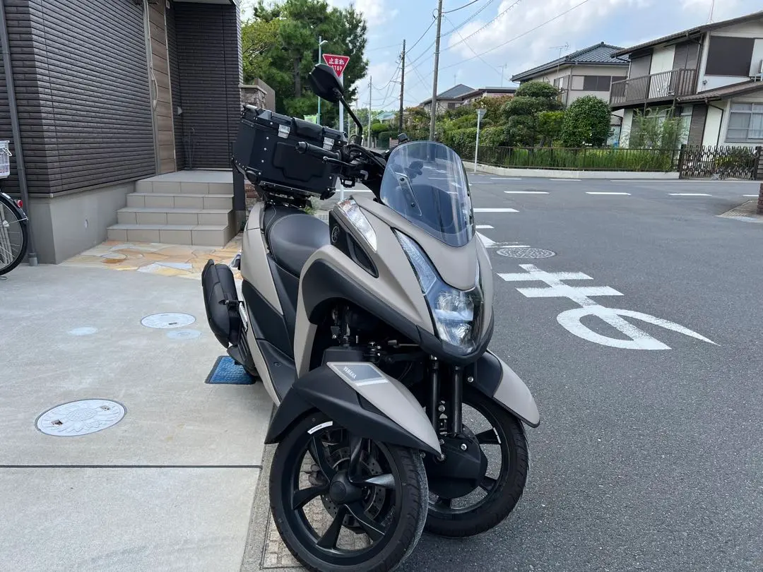 トリシティー155 バンパー　フォグランプ付き　 佐世保 トリシティー155 バンパーフォグランプ付き 佐世保