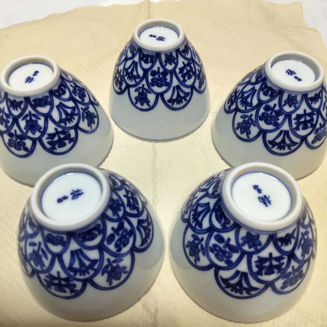 Thumbnail of Unused Tachikichi Hanagoyomi Tea Cups with Blue Floral Pattern, Set of 5, with Box ho④A