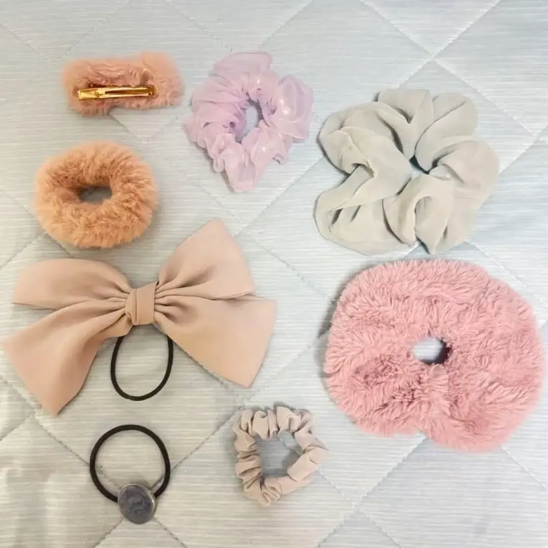 Thumbnail of Hair accessories, bulk sale
