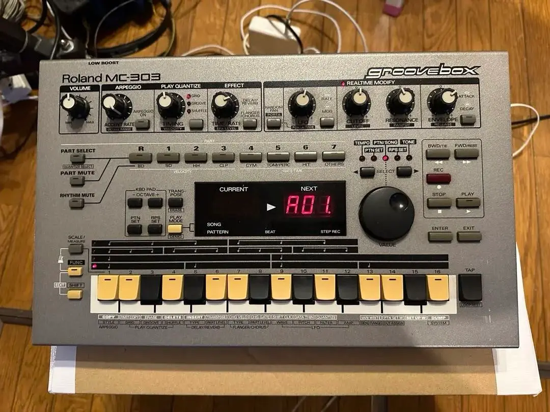 Roland　 MC-303 groovebox グルーヴボックス　ジャンク 中古】Roland / MC-303 groovebox 【梅田店】 | イシバシ楽器