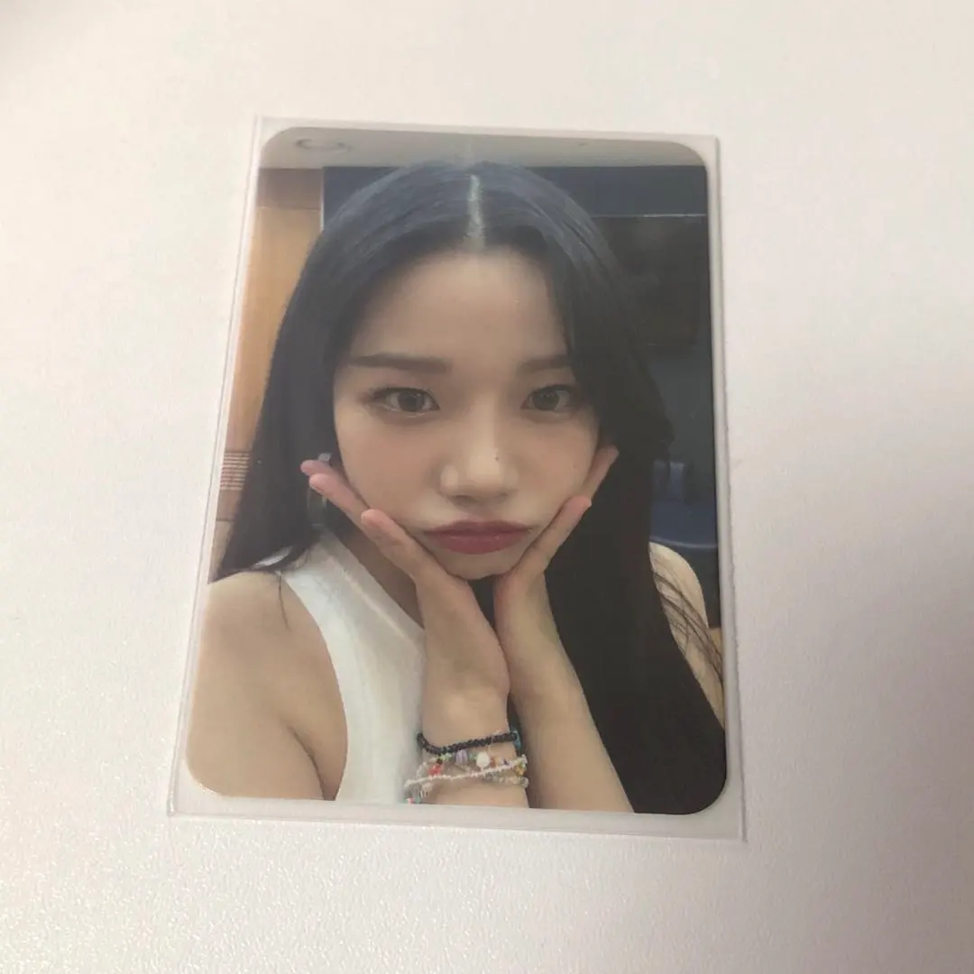 Thumbnail of Choi Yujin Yuri Trading Card, Card, mwave Benefit, Limited Edition Trading Card