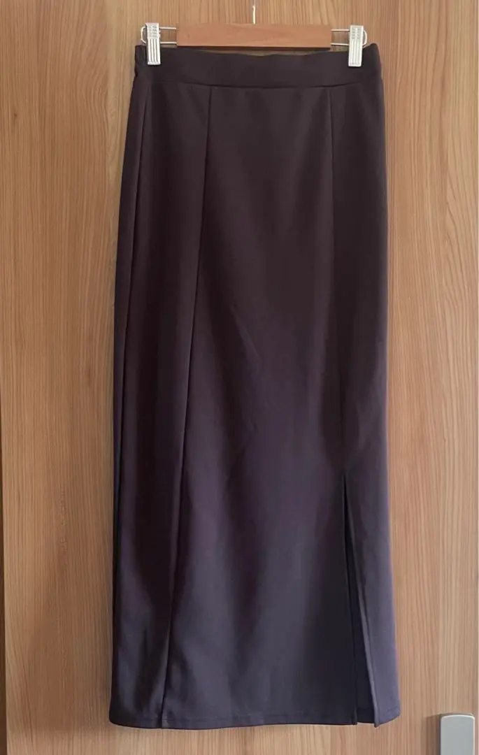 Thumbnail of Shimamura Side Slit Tight Long Skirt Brown M