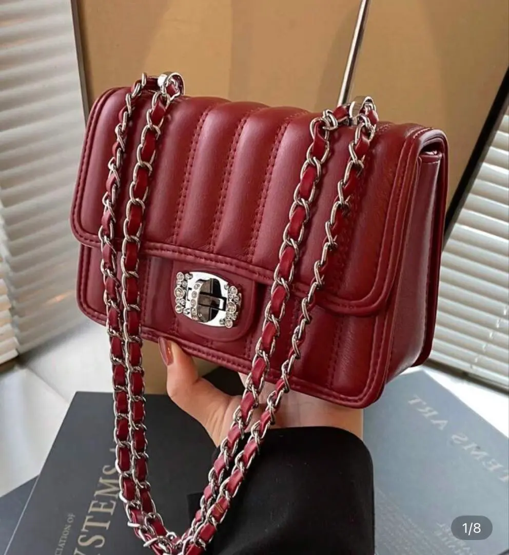 ★Somariそまり★CELINE クリーム色 レザーショルダーバッグ CELINE セリーヌ ショルダーバッグ Small Darawstring Cabas