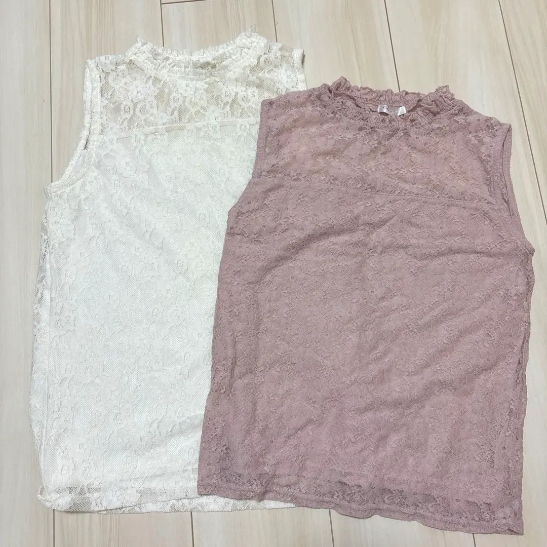 Thumbnail of Lace inner top sleeveless, set of 2