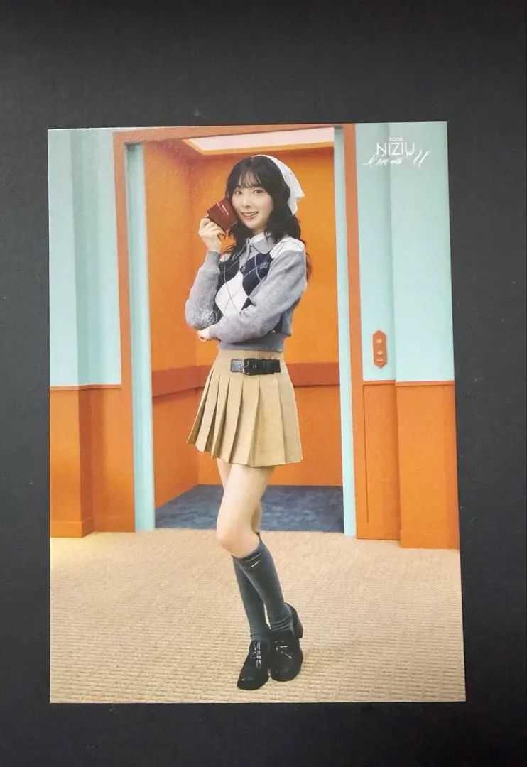 Thumbnail of Price reduced: NiziU MIIHI random trading card