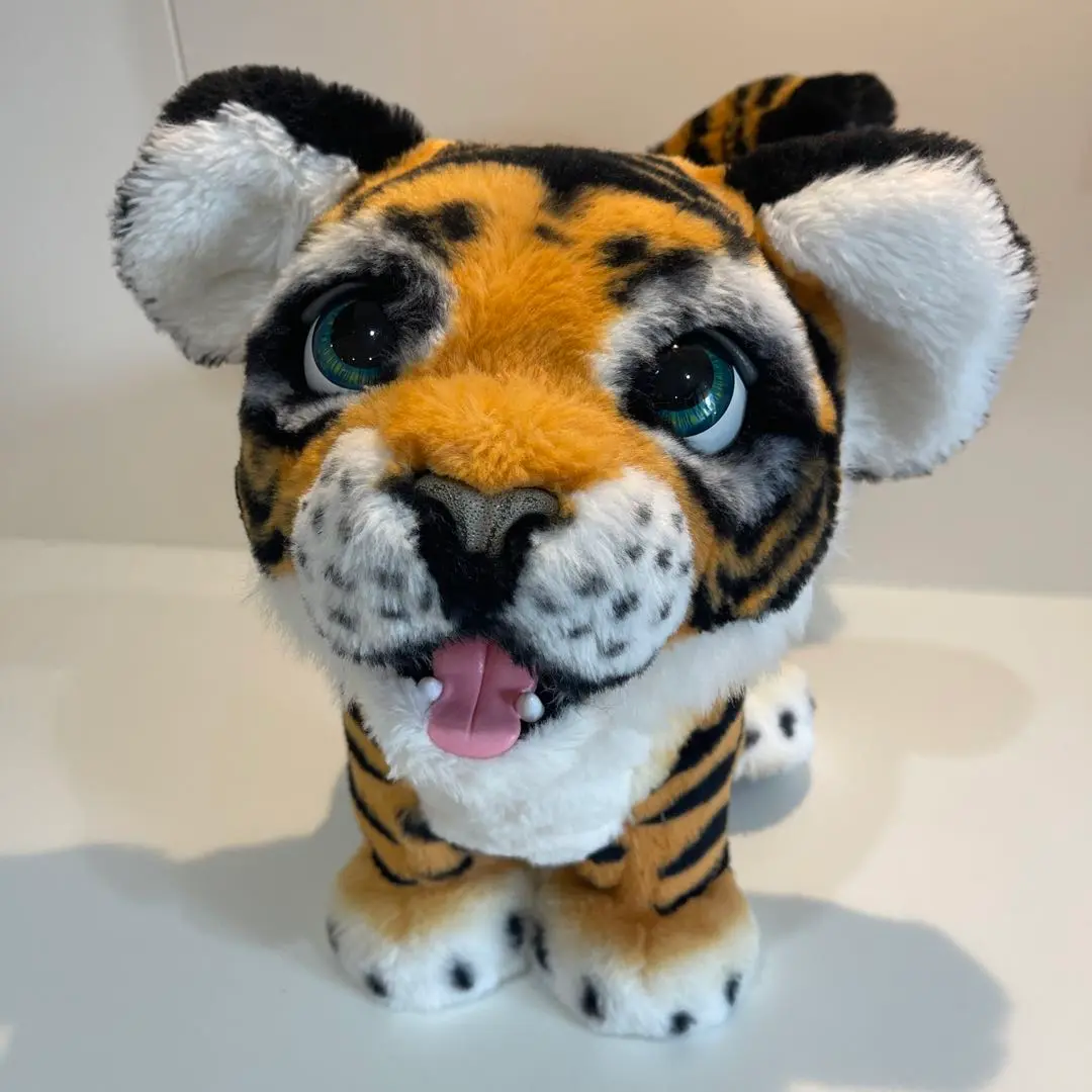 ♡ファーリアル♡ぬいぐるみ タイラー トラ タイガー Amazon.co.jp: ファーリアル ロアーリングタイラー ぬいぐるみ