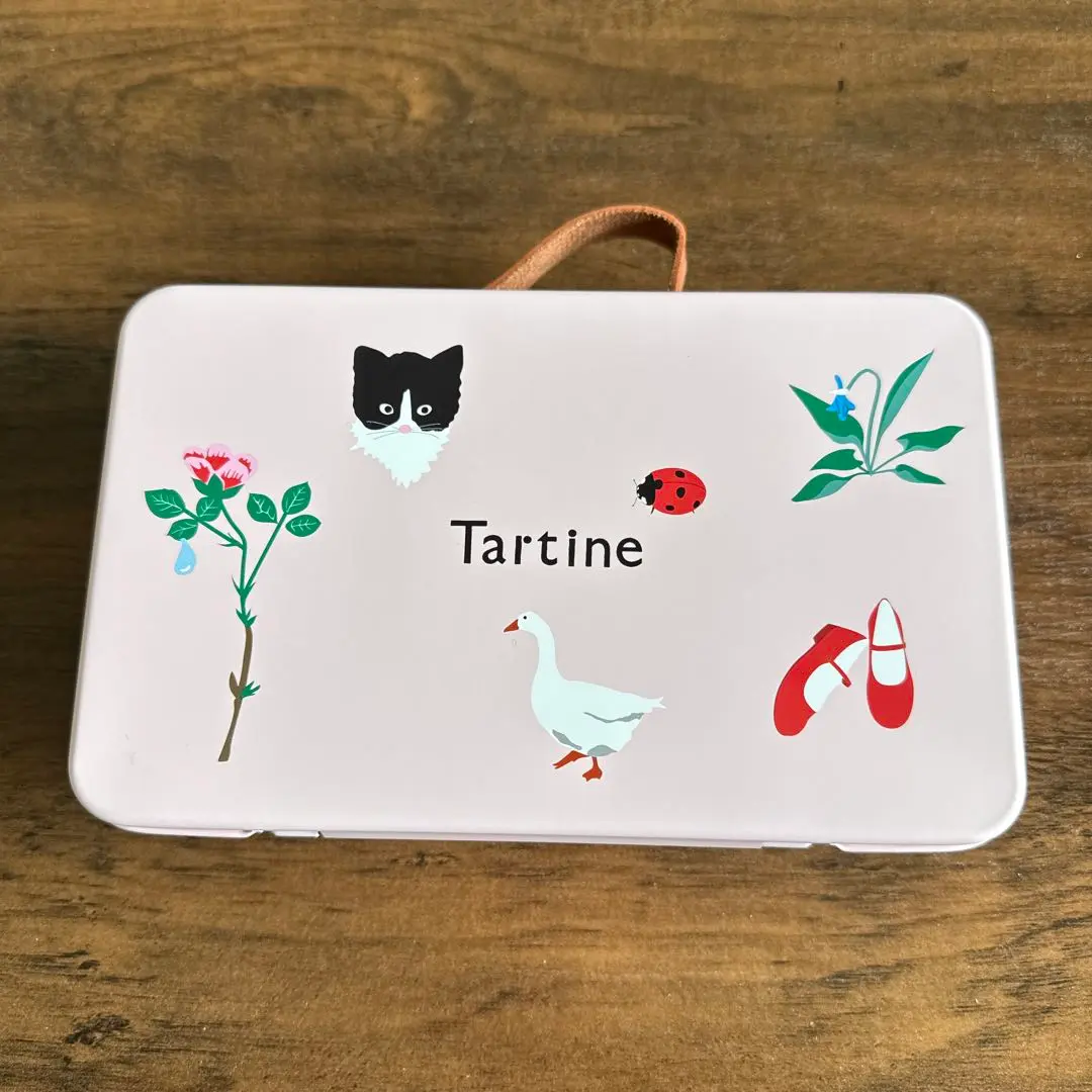 タルティン　ポーチ　ビスケット缶　トランク缶　アクセサリーケース　チャーム　５点 Amazon.co.jp: タルティン My Favorite Things トランク缶