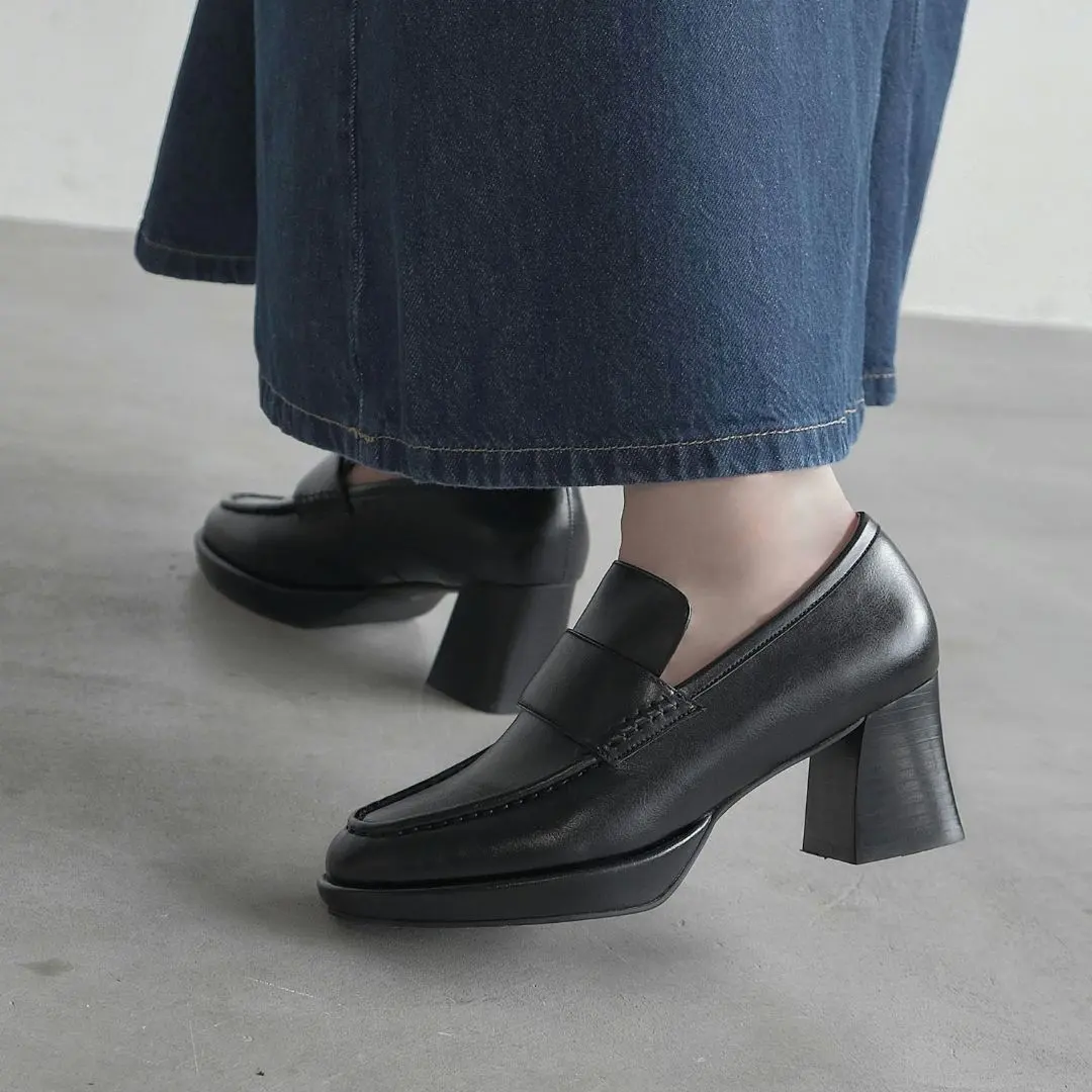 Thumbnail of Daniela & Gemma All-Weather Heel Loafers 24.0cm Black