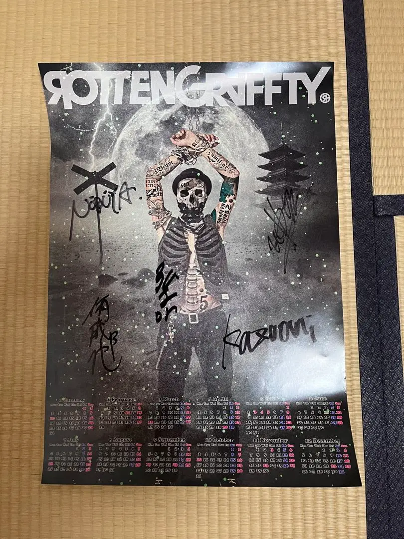 ROTTENGRAFFTY バンドスコア 直筆サイン入り ROTTENGRAFFTY 15th Anniversary Official Fan Book × Band