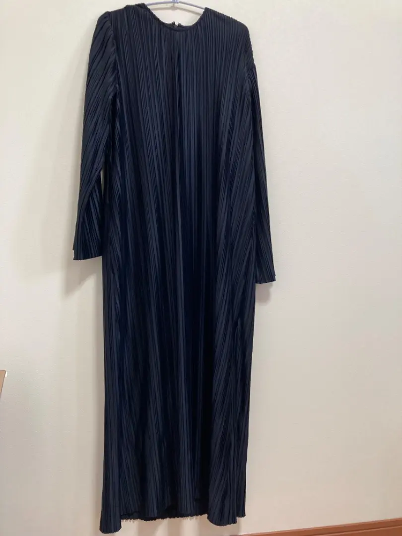 clastellar クラステラー　PLEATED LONG DRESS Pleated long dress – ClaSTEllaR