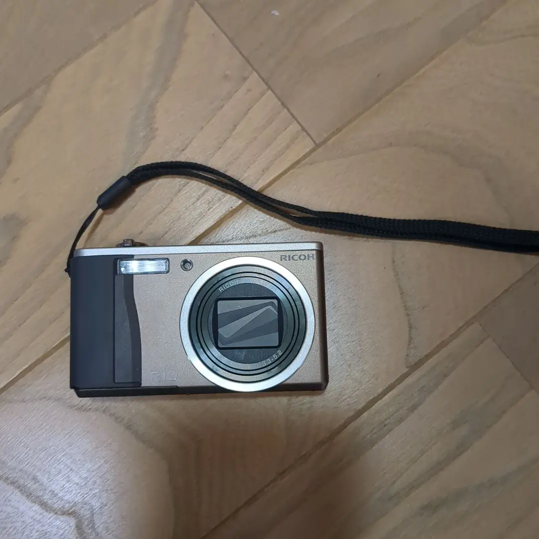 2025年最新】RICOH R10 ブラウンの人気アイテム - メルカリ