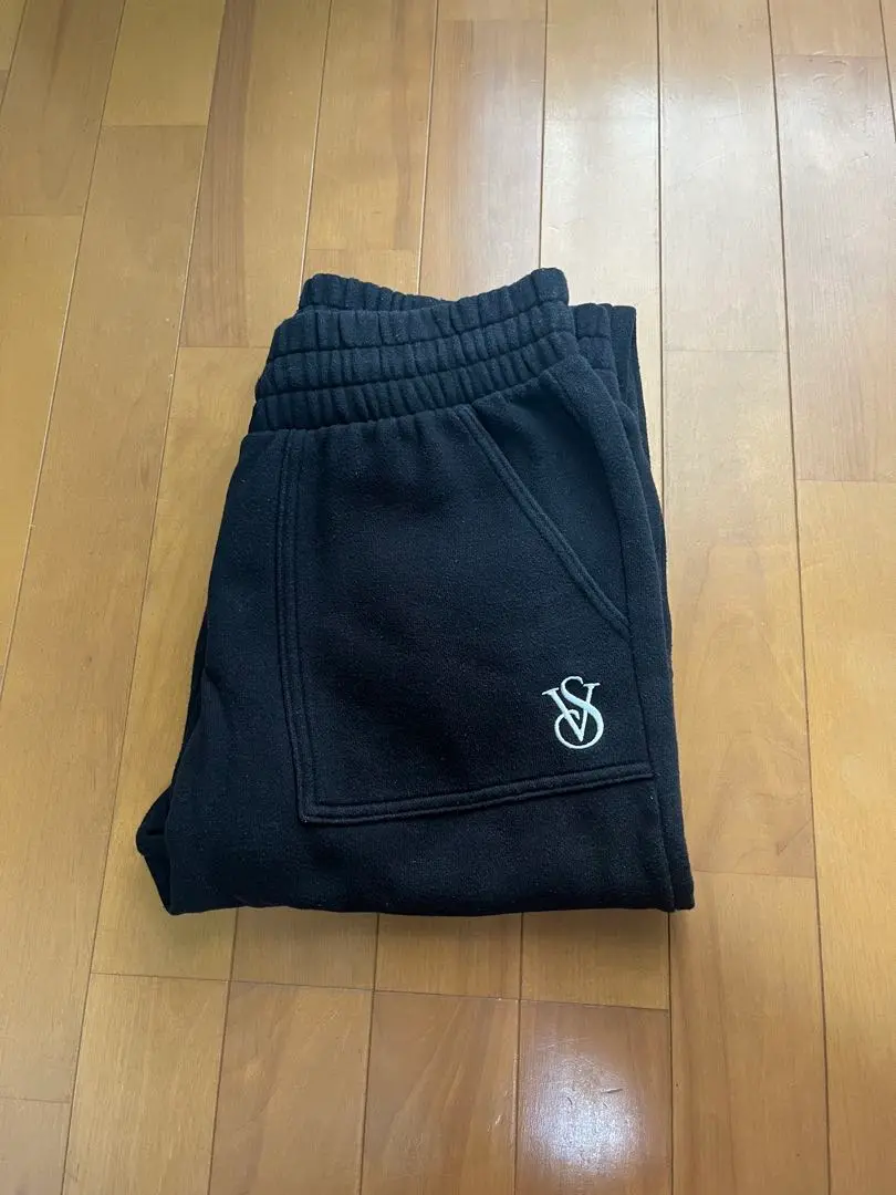 victoria'ssecret スウェットパンツ新品！未使用！ 2025年最新】Victoria's secret ジョガーパンツ・スウェット