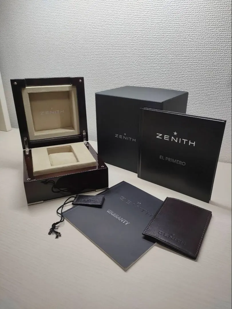 ZENITH 真力時 原廠 時計盒 的縮圖