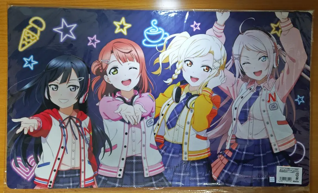 Thumbnail of Love Live! Nijigasaki High School Idol Club Newly Illustrated 2nd Year Rubber Mat