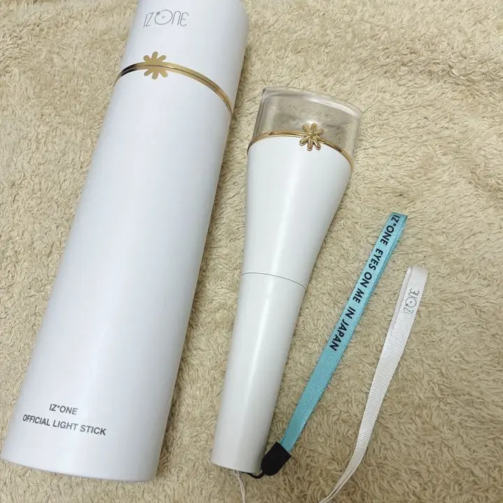 IZ*ONE ペンライト IZ*ONE OFFICIAL LIGHT STICK アイズワン 公式ペンライト 公式