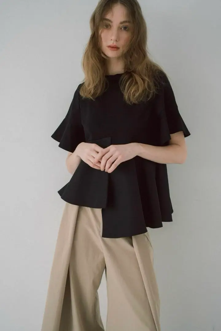 maison de Dolce.メゾンドドルチェアシンメトリーTシャツ白 2025年最新】Maison de dolce アシンメトリーの人気アイテム