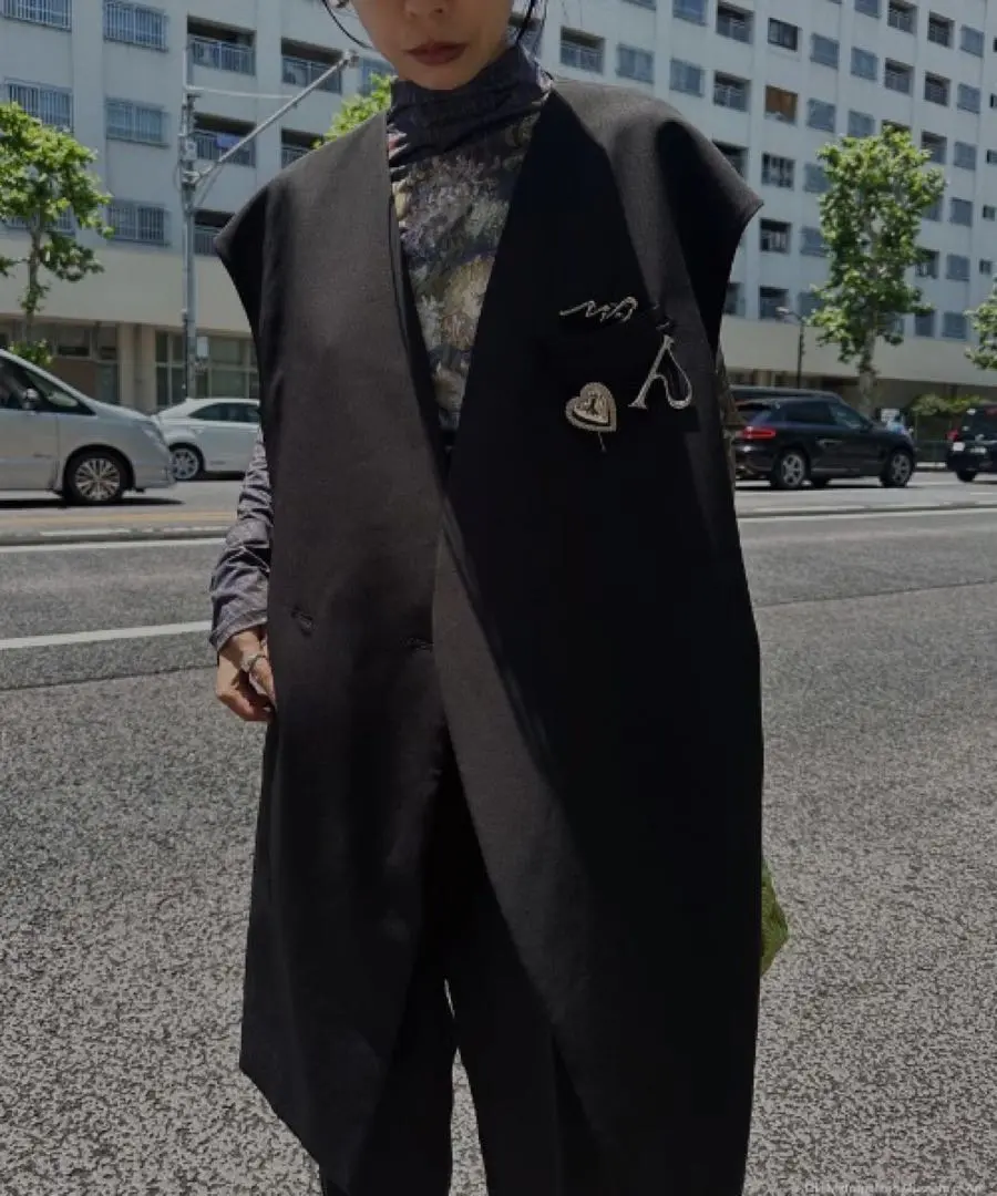 2025年最新】embellish brooch vestの人気アイテム - メルカリ