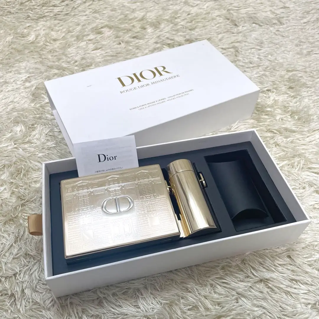【nagieuu】Dior クリスマスコフレ　リップケースバッグ ディオール×クリスマスコフレ2021】クラッチケースに人気リップ