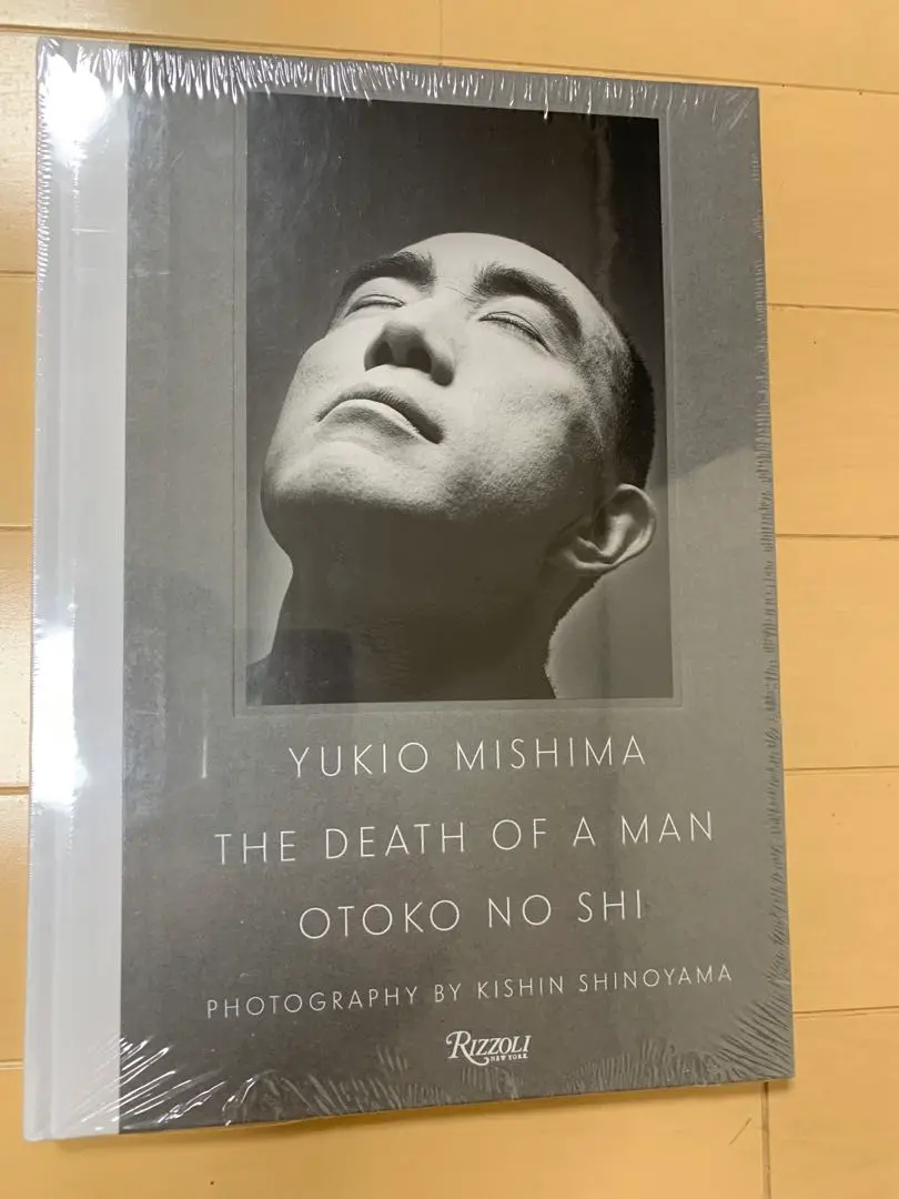 篠山紀信-極大サイン本　新品未読「三島由紀夫の家」初版帯付き１９９５年 2025年最新】三島由紀夫の家 篠山紀信の人気アイテム - メルカリ