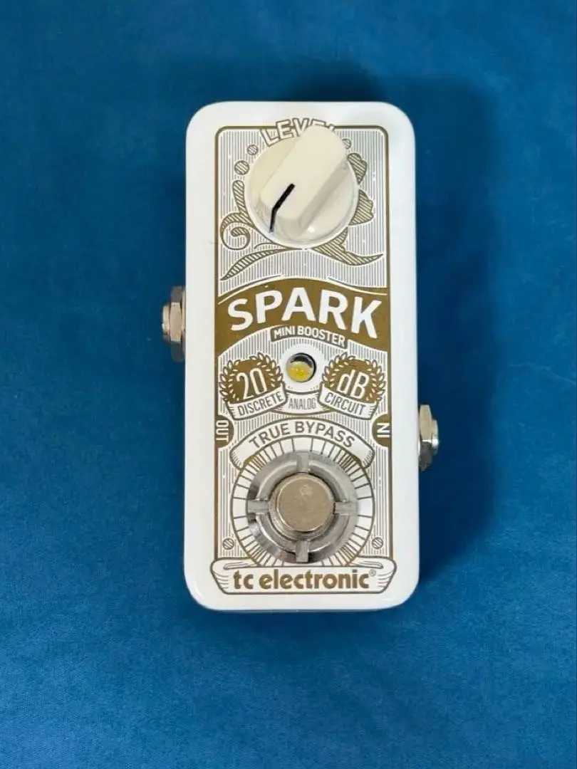 SPARK Mini Booster エフェクツベーカリーコンプレッサーセット Spark Mini Boosterのスペックや特徴などをレビュー。シンプルな