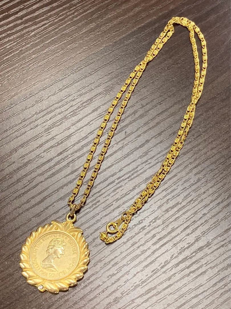 Thumbnail of Medal-shaped coin necklace, necklace, pendant, accessory, Alaska