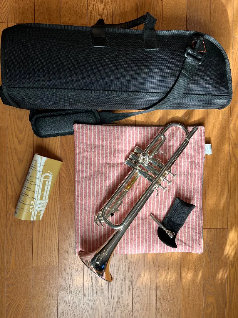 M*I様 Yamaha トランペット YTR2330シルバー ケース付き　ほぼ未 Amazon.co.jp: YAMAHA YTR-2330 B♭ トランペット ヤマハ : 楽器