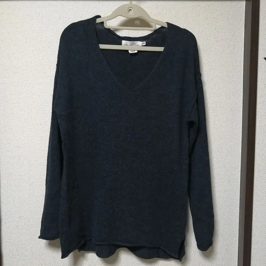 Thumbnail of Price reduced! Only tried on! H&M thin knit sweater XS
