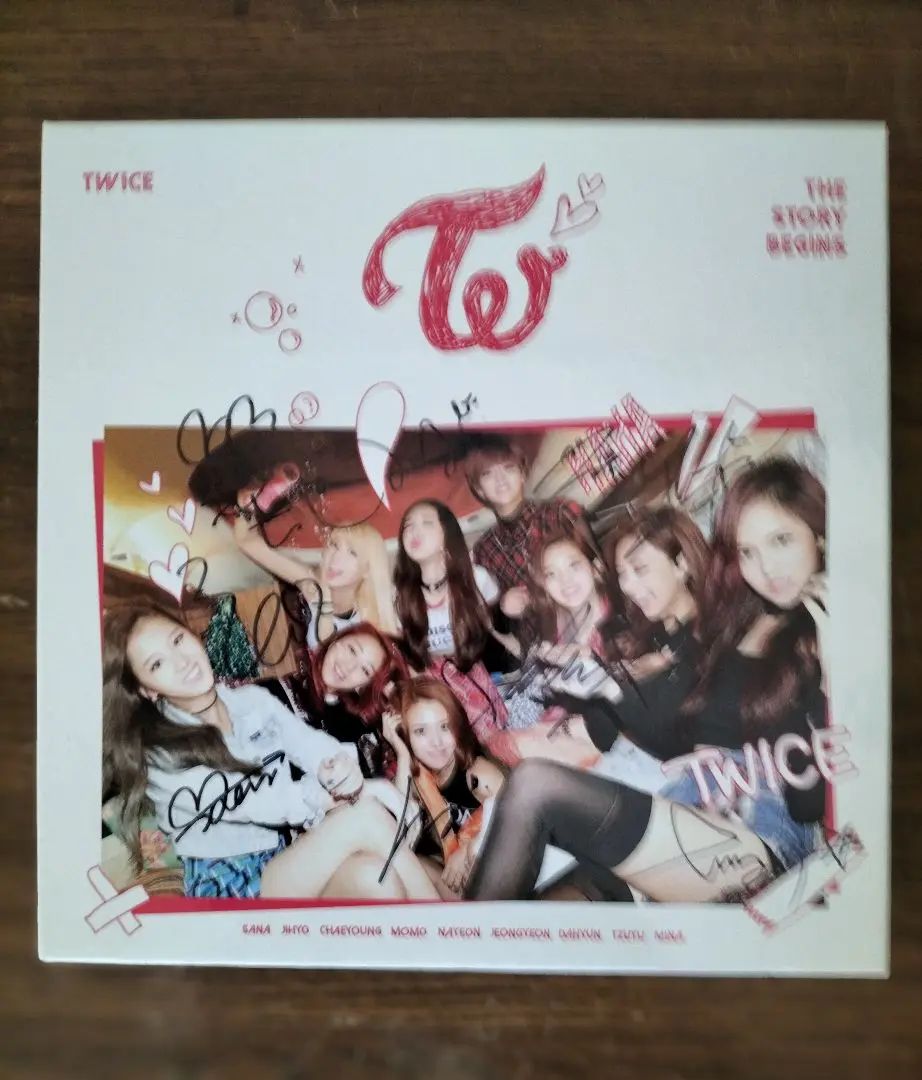 TWICE THE STORY BEGINS サインアルバム 61T4oBE2AvL._UF350,350_QL50_.jpg
