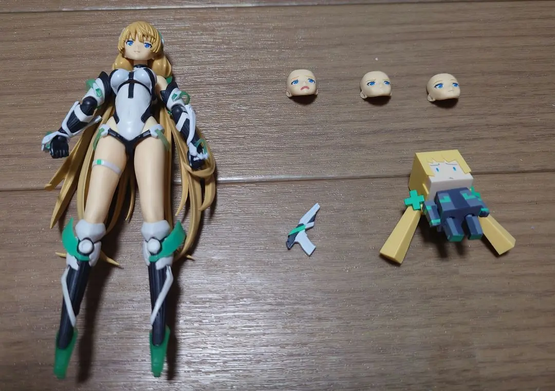 Figma　マリィ　アンジェラ・バルザック+オマケ figma アンジェラ・バルザック