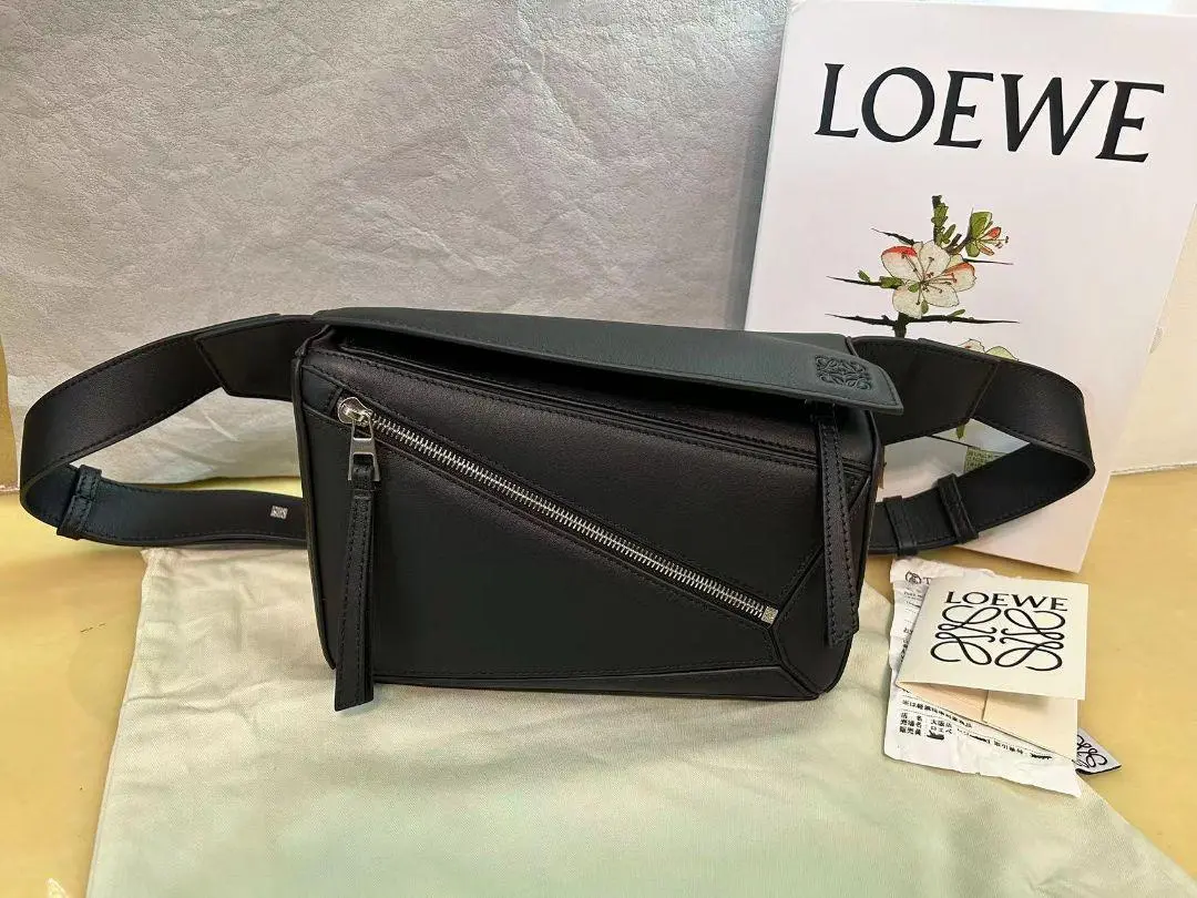 完売間近◆【LOEWE】パズル*スモール*グレインカーフ*バムバッグ 関送込【LOEWE】パズル*スモール*グレインカーフ*バムバッグ