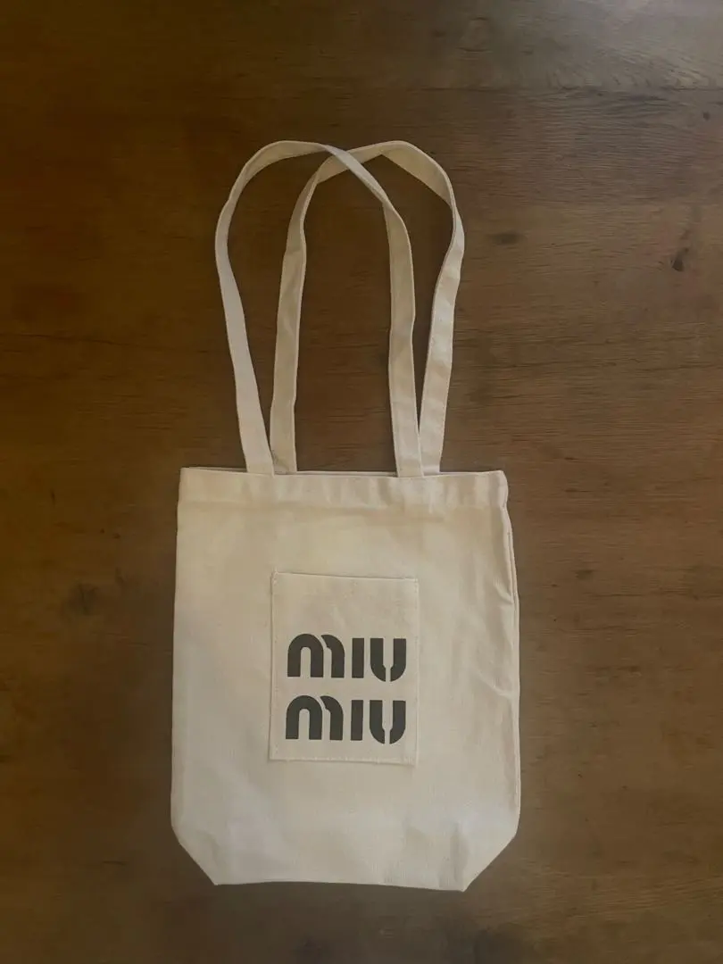 miumiuエコバッグ 世界一お得なお店 | coco-eririko大人のプチプラmixコーデ