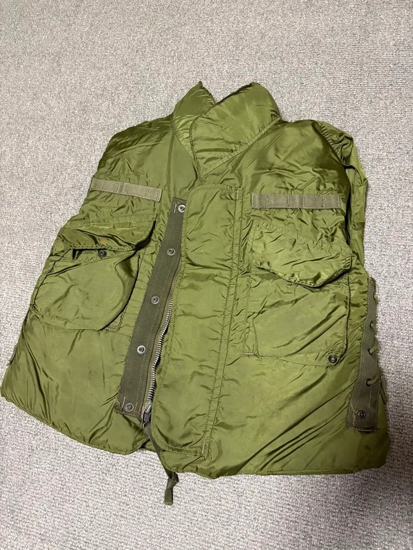 M69ボディアーマー　レプリカ　米軍 暖かいベストです！【アメリカの軍服】M69ボディアーマー