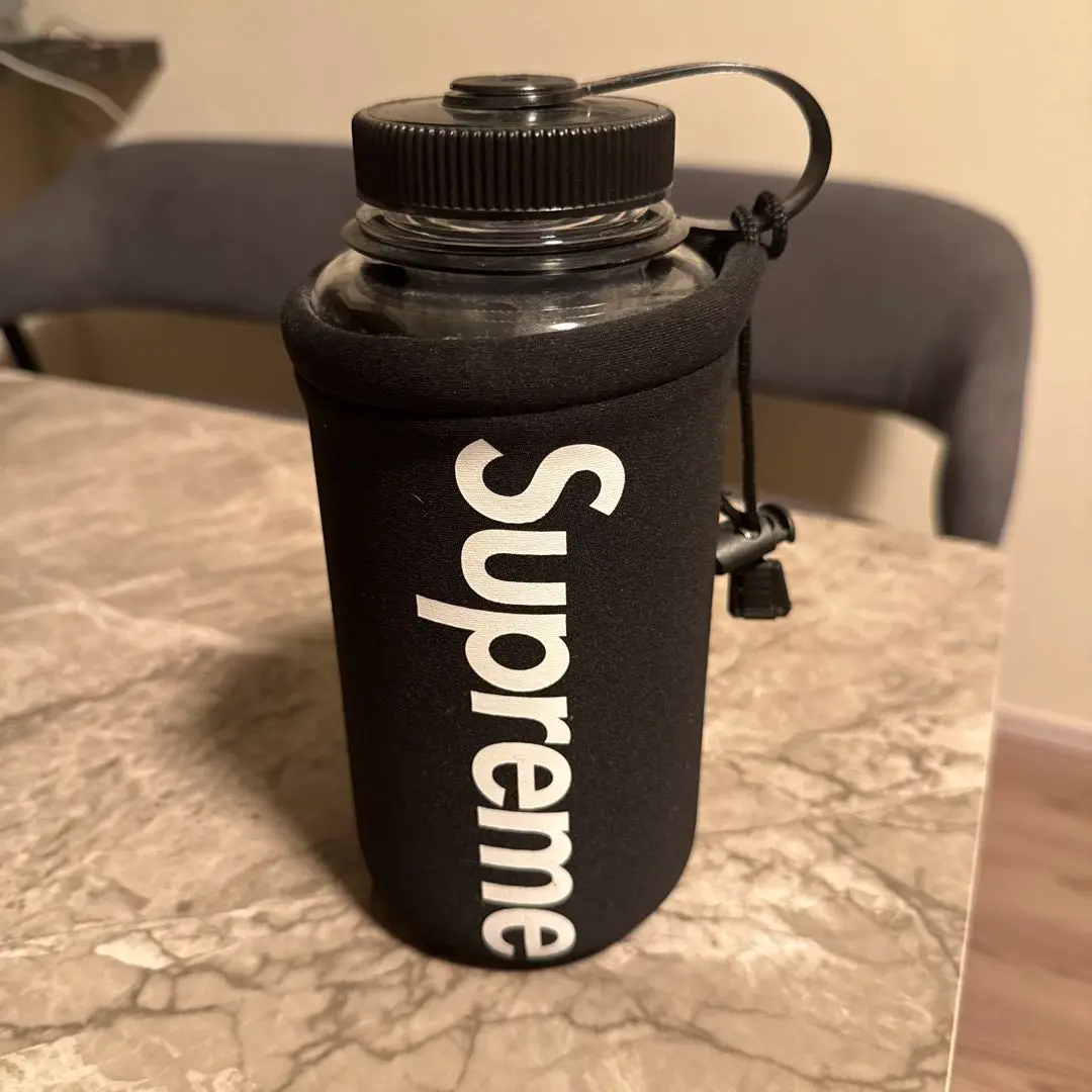 未使用 supreme Smoke シュプリーム ボトル 水筒 nalgene Supreme シュプリーム 20SS × Nalgene ナルゲン 32 oz. Bottle