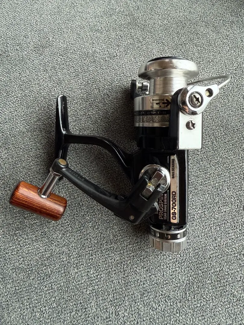 る6 ダイワ GS-700RD スピンキャストリール ビンテージ る6 ダイワ GS-700RD スピンキャストリール ビンテージ - メルカリ