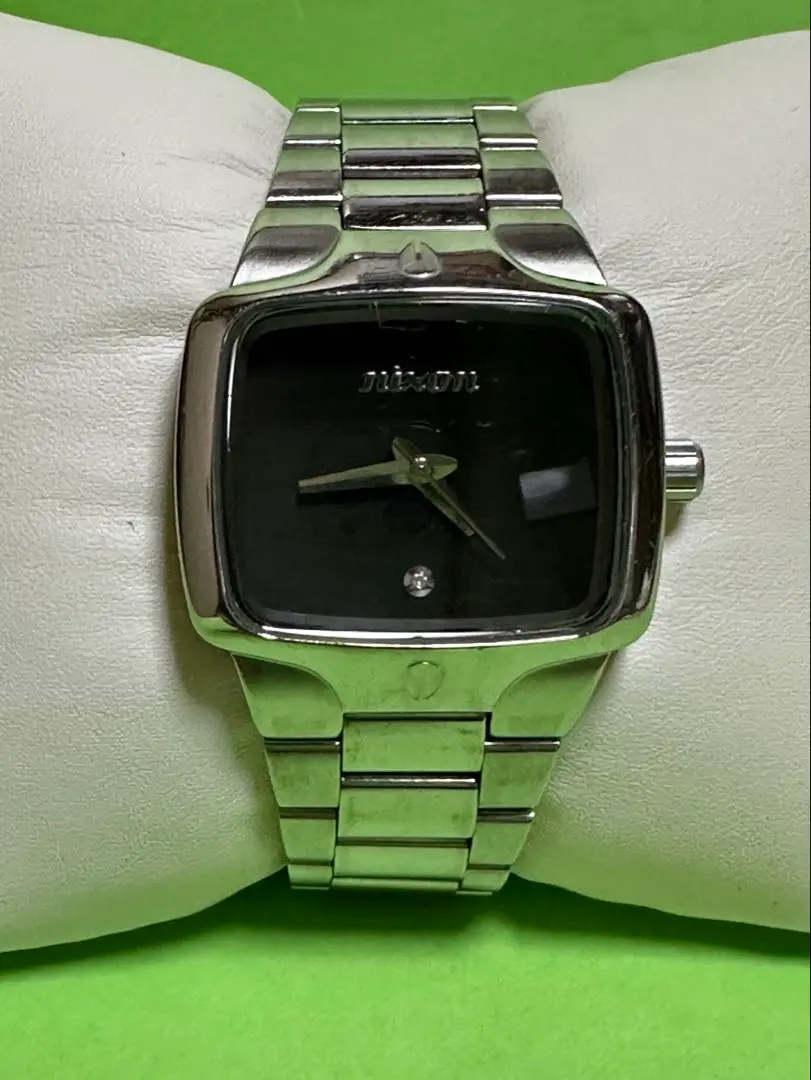 NIXON The small prayer ザスモールプレイヤー NIXON The small prayer ザスモールプレイヤー