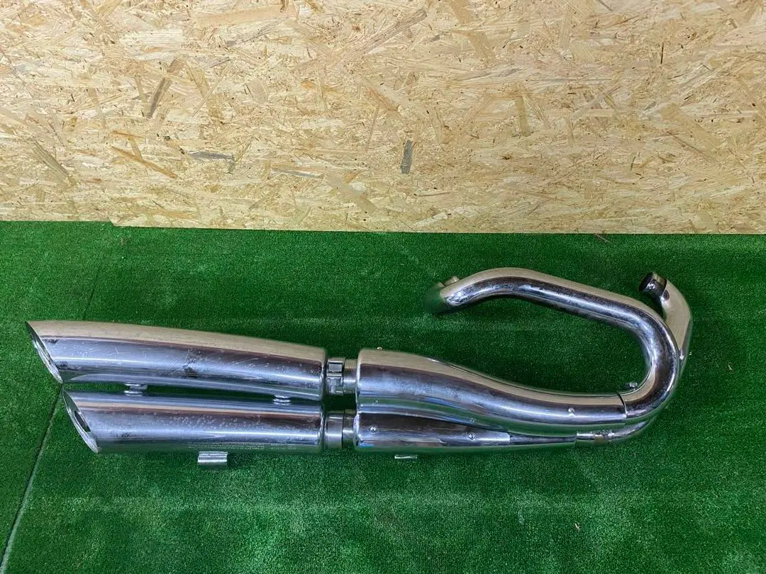 VRSC 北米仕様　中間パイプ　V-rod ハーレー 65151-01A VRSC 北米仕様中間パイプV-rod ハーレー 65151-01A