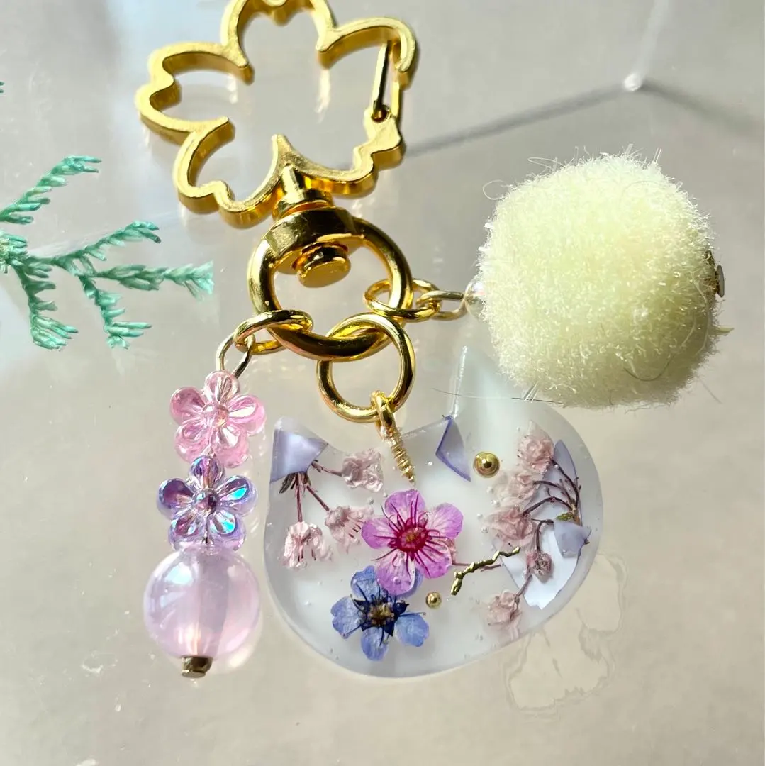 Thumbnail of Handmade resin cat keychain