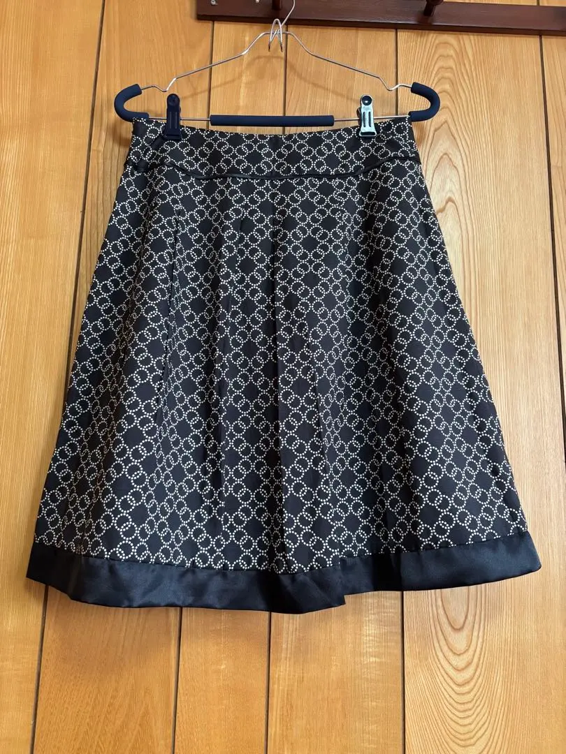 Thumbnail of Reflect / Knee-length skirt, size 11