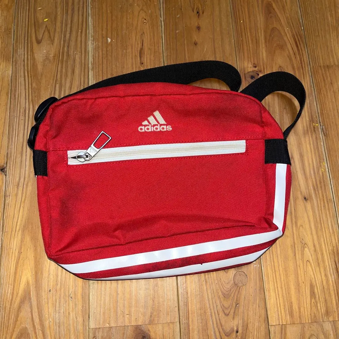 Thumbnail of adidas pouch