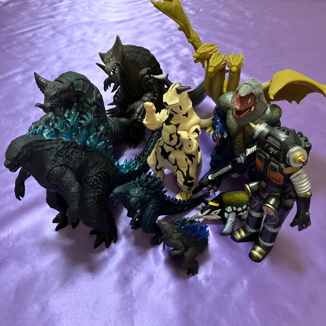 Thumbnail of Ultraman Kaiju Sofubi 7 figures, Godzilla 3 figures * Lot of 10 figures