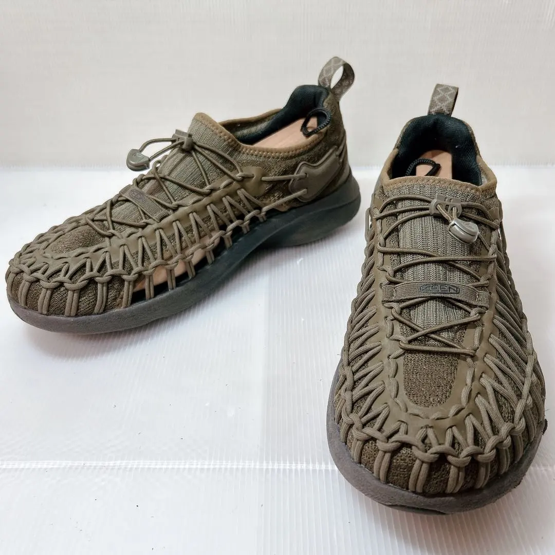 Thumbnail of Excellent condition KEEN UNEEK SNK sandals, size 27