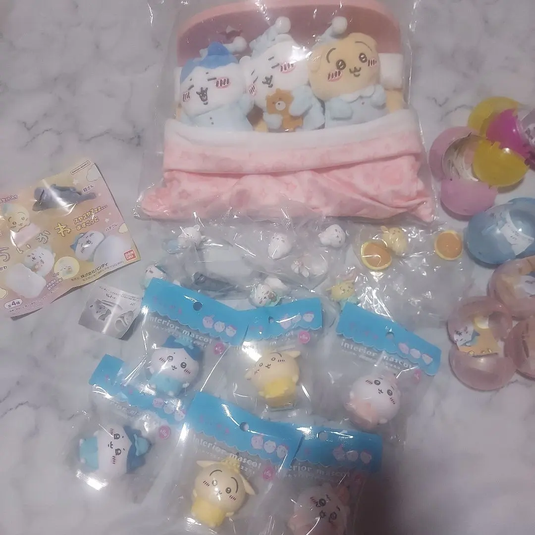 Thumbnail of Chikawa: Oyasumi Bed & Connecting Mascot Set Gacha Soft Vinyl Interior Mascot