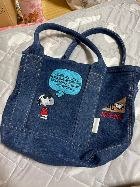 Thumbnail of Snoopy tote bag