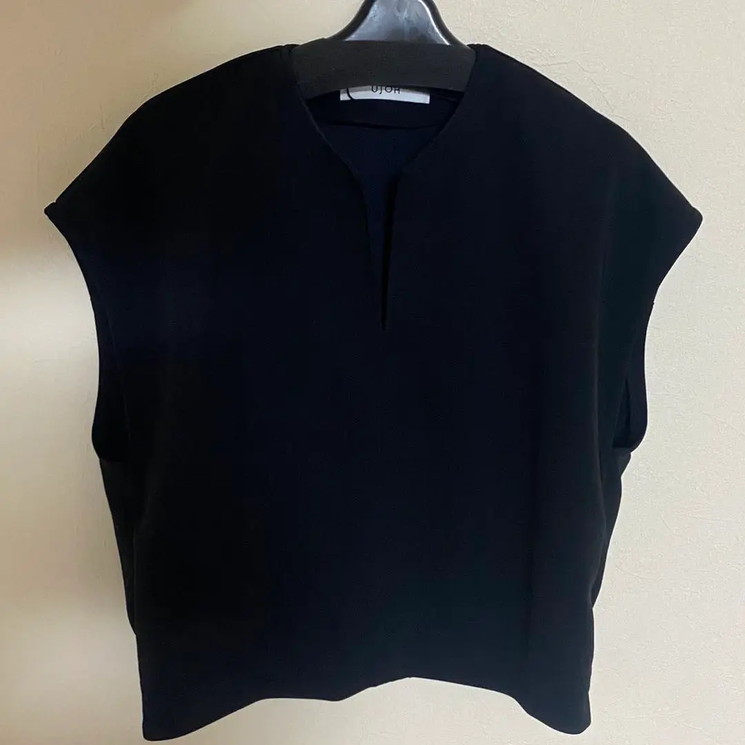 UJOHウジョー 半袖カットソー3 黒 美品ATON好きの方に UJOH（ウジョー）の「UJOH(ウジョー) 別注Curve Hem Half Sleeve