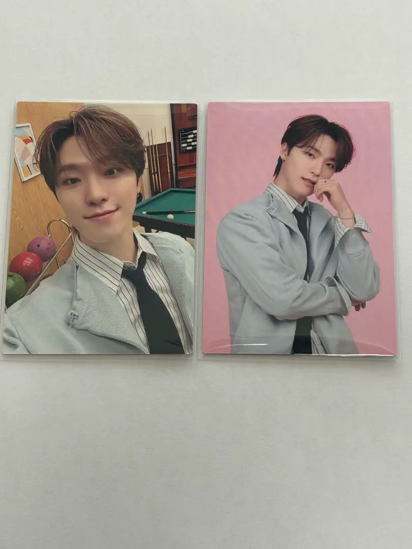 Thumbnail of DINO SEVENTEEN HOLIDAY Trading Card 2-piece set