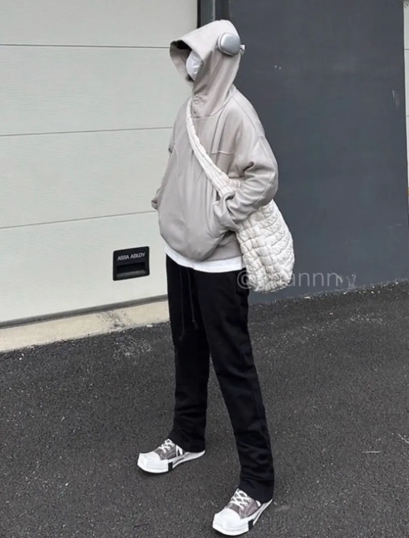 Thumbnail of Quilted Big Shoulder Bag White - Women's & Men's - Large Capacity