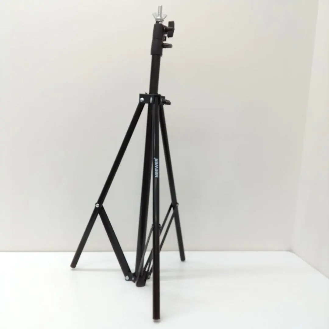 Thumbnail of NEEWER Pro Light Stand 190cm Aluminum Alloy